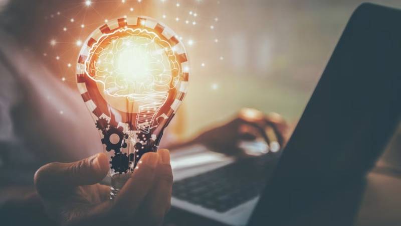 移动应用开发框架选型标准：成都软件定制开发公司必备的5大核心维度与实操指南